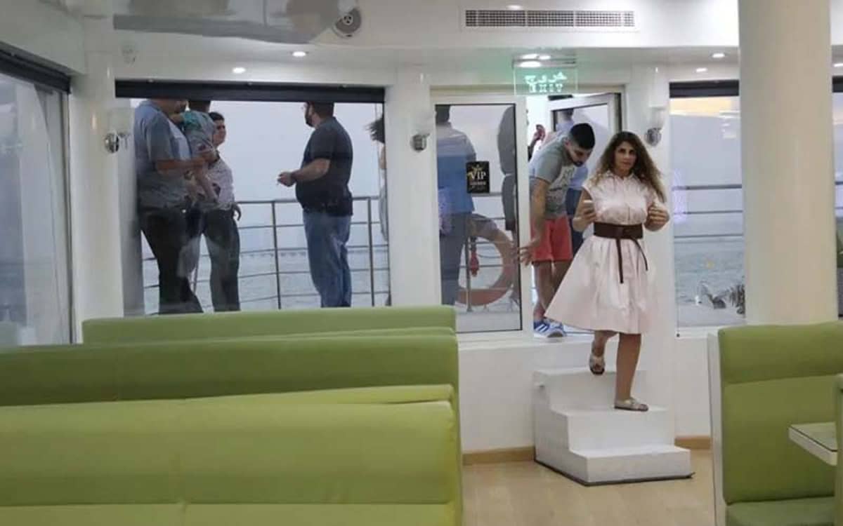Mona-Lisa-Dinner-Cruise-Dubai-Marina4